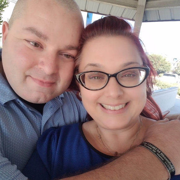 Meet your Posher, Jessica - Picture 1 of 1